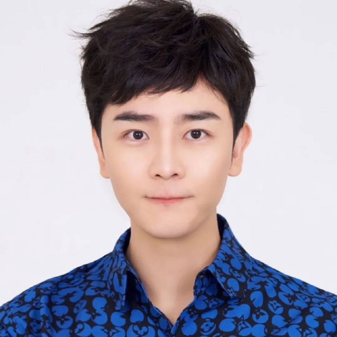 怎么开通皇冠信用开户_“刘晓艳发文”登热搜第一怎么开通皇冠信用开户，周思成再回应：可以学历、成绩一般，但不能学历造假