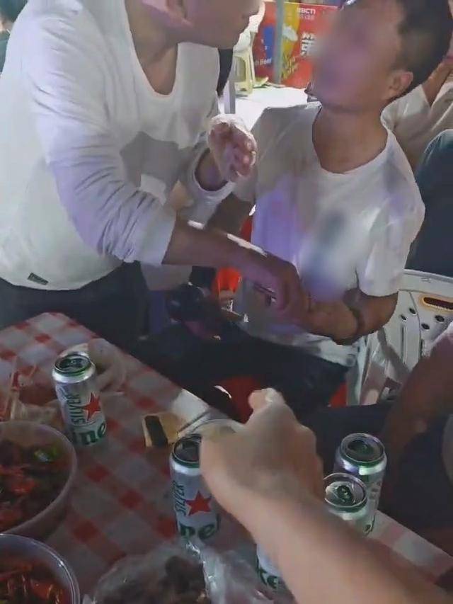 NCAA比分
_蚌埠龙虾节被曝有“点歌刺客”NCAA比分
，当地多部门介入调查