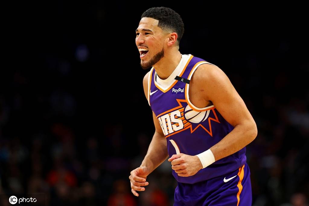 东亚杯男足2025赛程表
_创造历史东亚杯男足2025赛程表
！布克2年1.45亿美元提前续约太阳