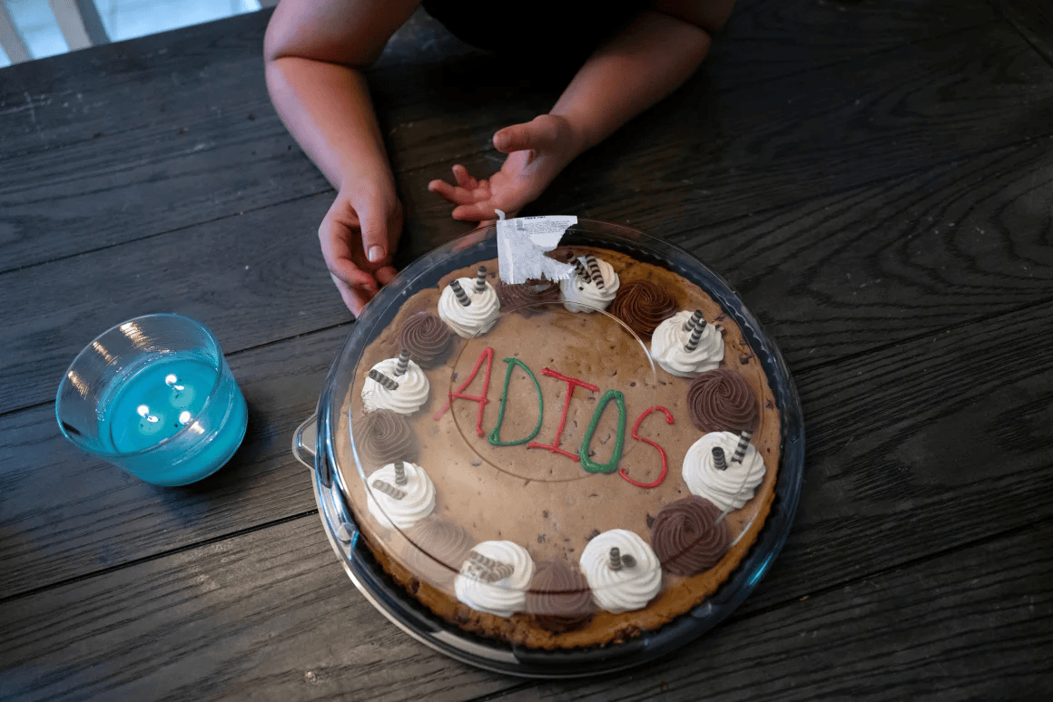 五大联赛所属的国家
_一家人自愿被驱逐出美国：“留在这里是一场赌博”