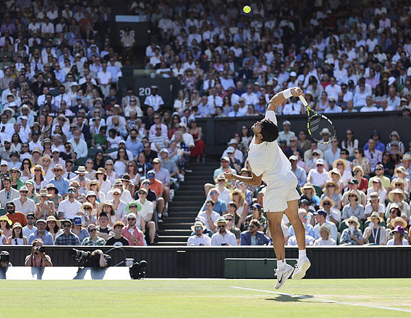 乌拉圭足球联赛
_温网|携24连胜闯入男单决赛乌拉圭足球联赛
,发球进化的阿尔卡拉斯还有对手吗?