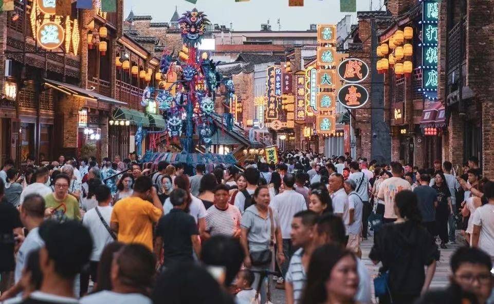 皇冠信用盘在线注册_景德镇陶阳里步行街收费引热议皇冠信用盘在线注册，景区回应