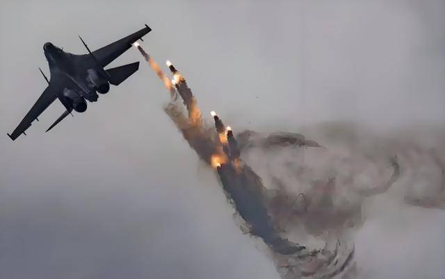 高柏vs慕拉
_美司令：台海若开战高柏vs慕拉
，我们90%战机会被瞬间摧毁！这还怎么打？