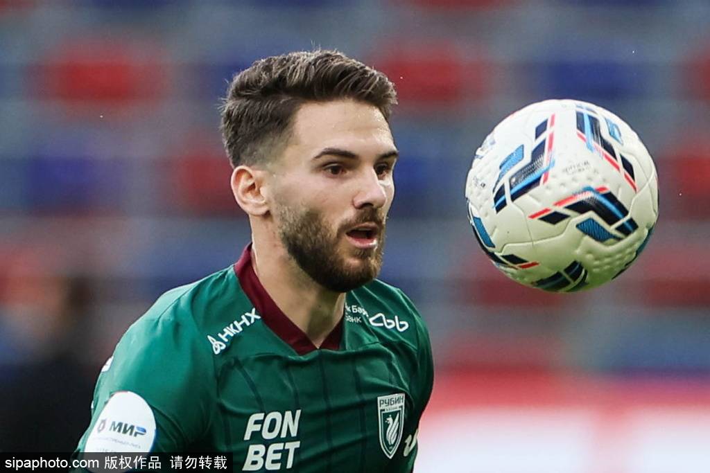 釜山偶像vs忠北清州_韩鹏:从球员到教练釜山偶像vs忠北清州,首次经历6-0大胜的背后故事与战术解析