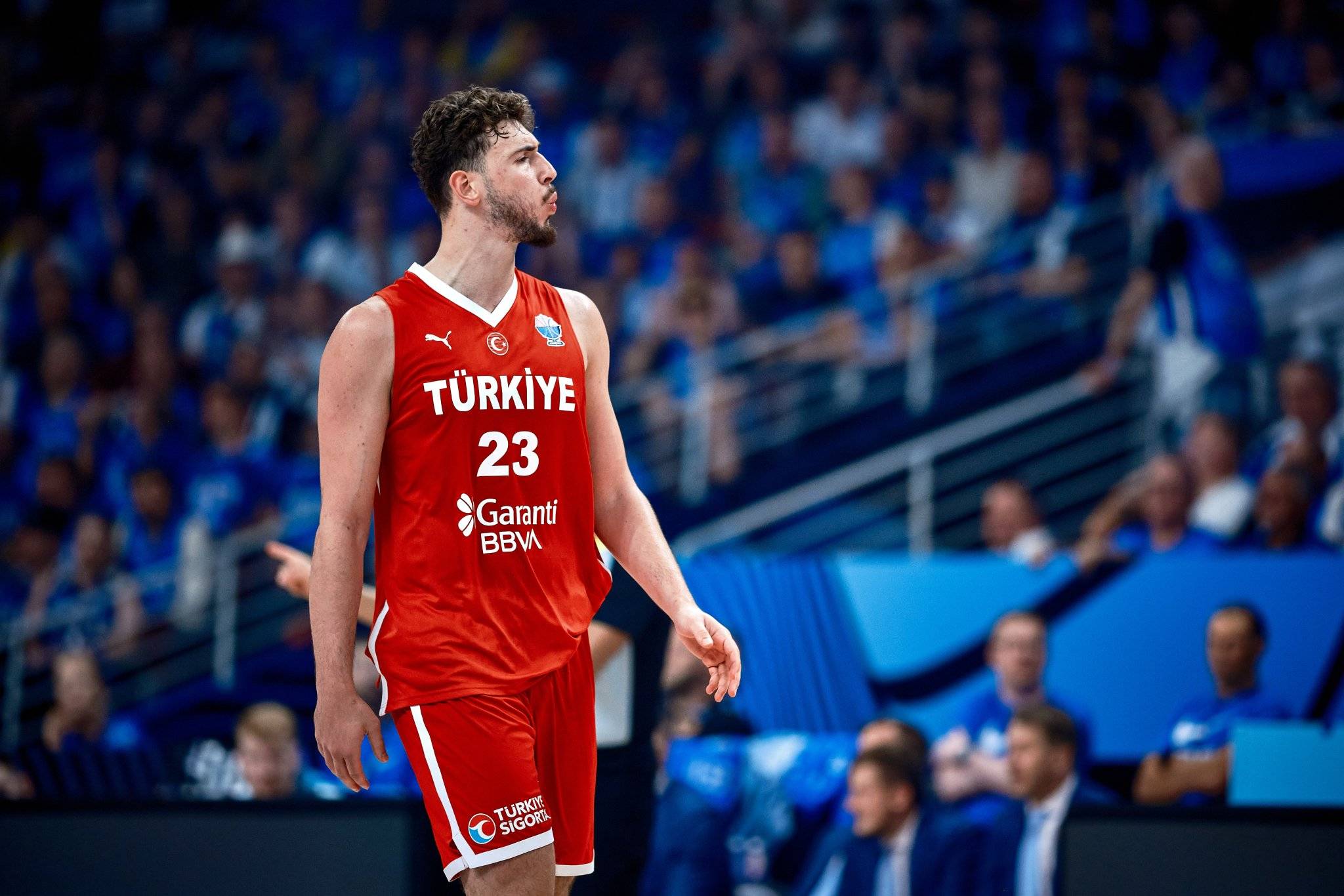 布轮斯维克vs比勒费尔德_欧洲杯综述：德国狂胜英国63分 申京连续三场20+5+5