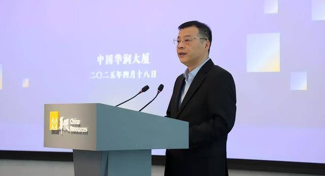 WNBA美国女子职业篮球联赛_中组部有关干部局负责同志宣布中央决定WNBA美国女子职业篮球联赛，他们履新