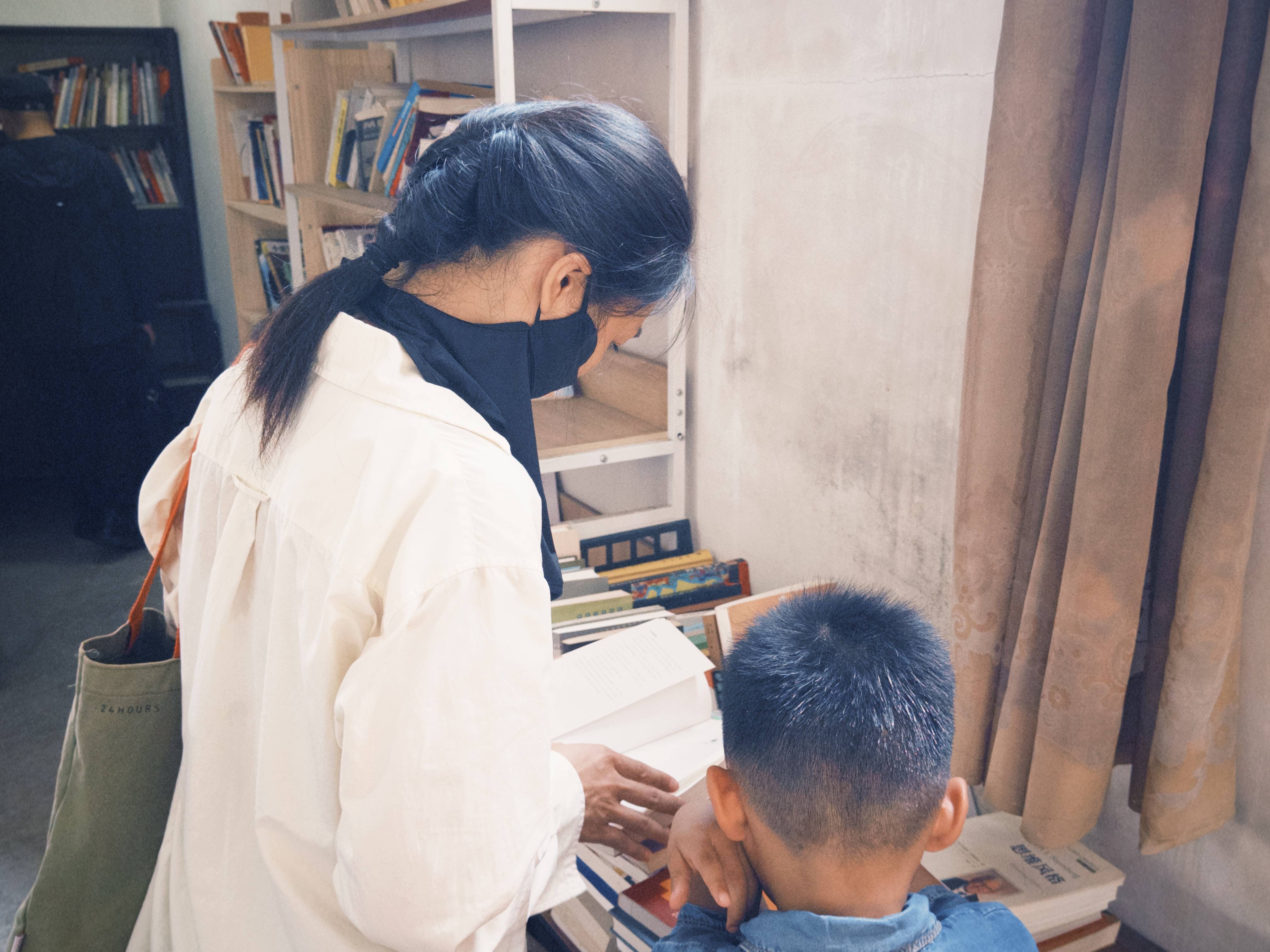 秘鲁乙组联赛_附加赛_七旬母亲卖掉儿子3万斤藏书 称读书害了秘鲁乙组联赛_附加赛他