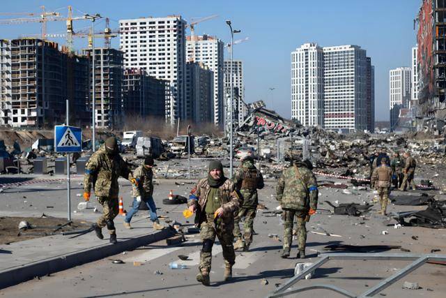 怎么申请皇冠信用网_俄军7亿美元导弹车一夜蒸发怎么申请皇冠信用网，特朗普很激动，忽悠乌克兰继续打！