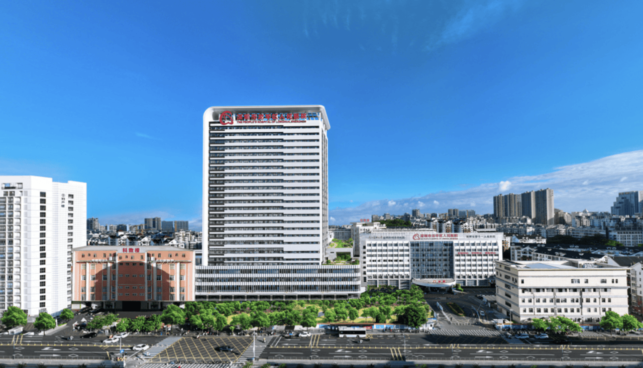 皇冠信用网押金多少_深圳一医院门口被指“举步维艰”皇冠信用网押金多少!整治后记者实探:仍很堵