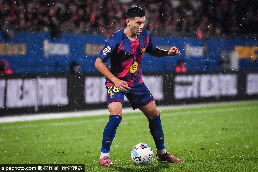皇冠信用盘_巴塞罗那4-1惨败塞维利亚：佩德里缺阵暴露深层问题皇冠信用盘，弗里克战术再遭质疑