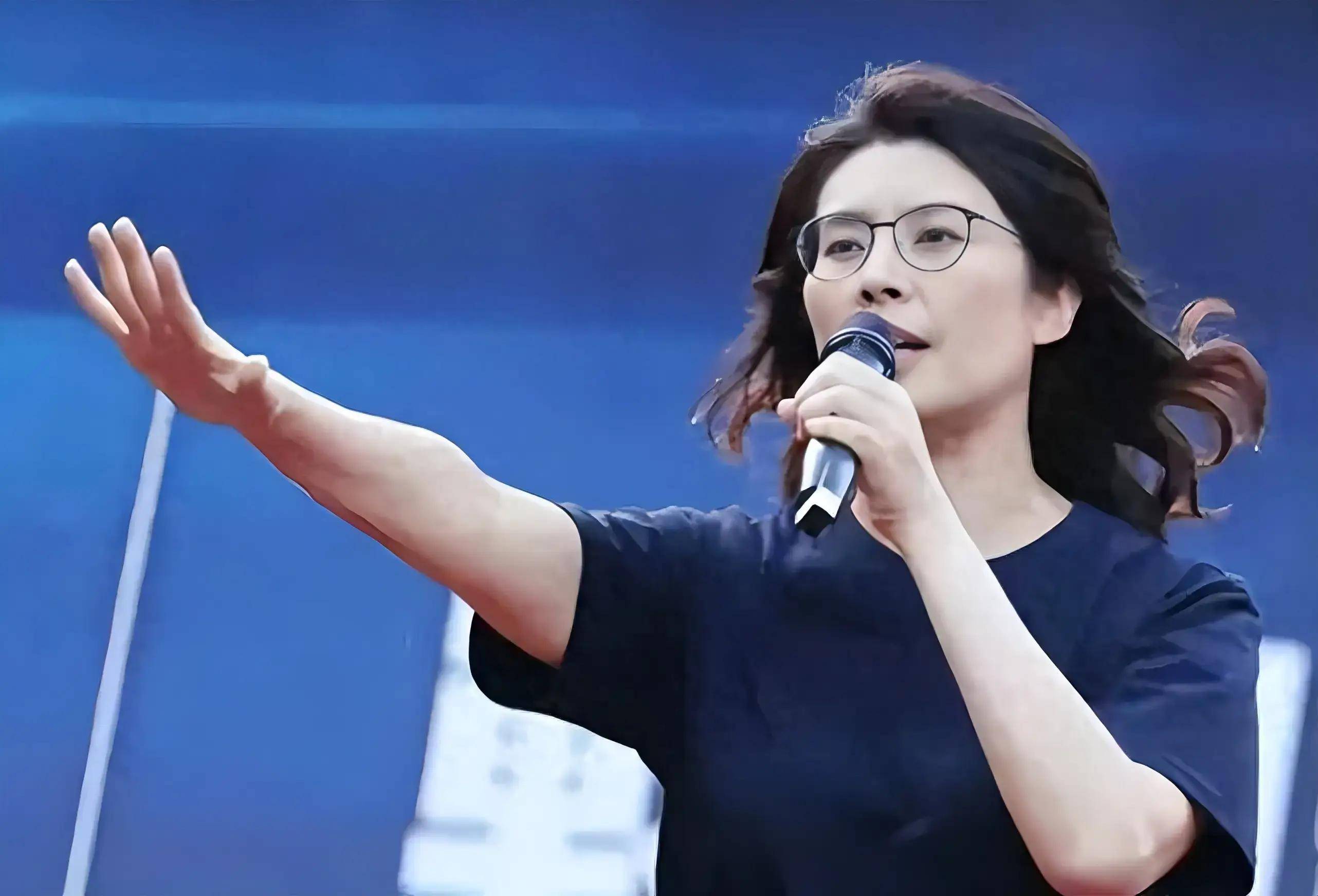 皇冠信用網登3出租
_最后3天皇冠信用網登3出租
,郑丽文支持率暴涨,洪秀柱定调:必须就统一表明态度