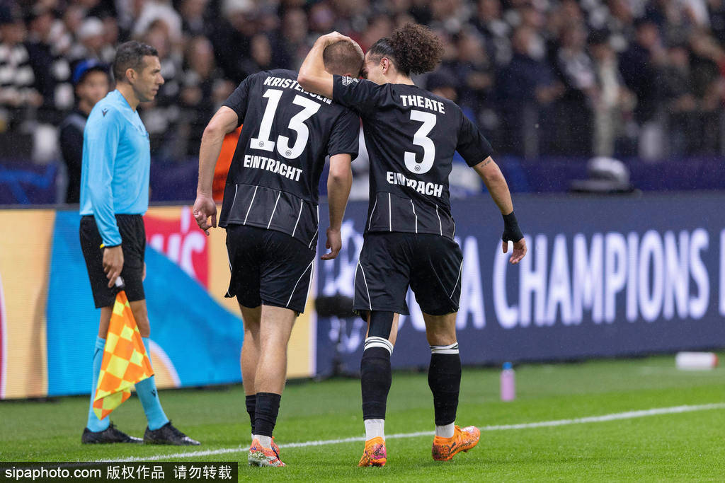 皇冠信用網开户
_欧冠-埃基蒂克反戈维尔茨两助攻 利物浦5-1法兰克福止4连败