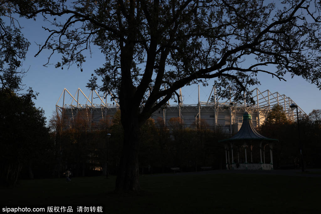 皇冠信用网代理申请
_曼联平降级区森林：误判引发争议皇冠信用网代理申请
，3连胜梦碎