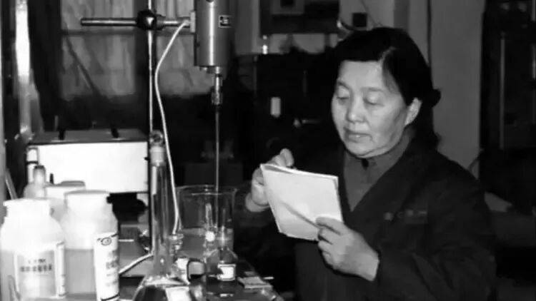 介绍个信用网网址
_送别！她在上海逝世介绍个信用网网址
，享年102岁！出身名门世家，被誉为“人民海军居里夫人式女杰”