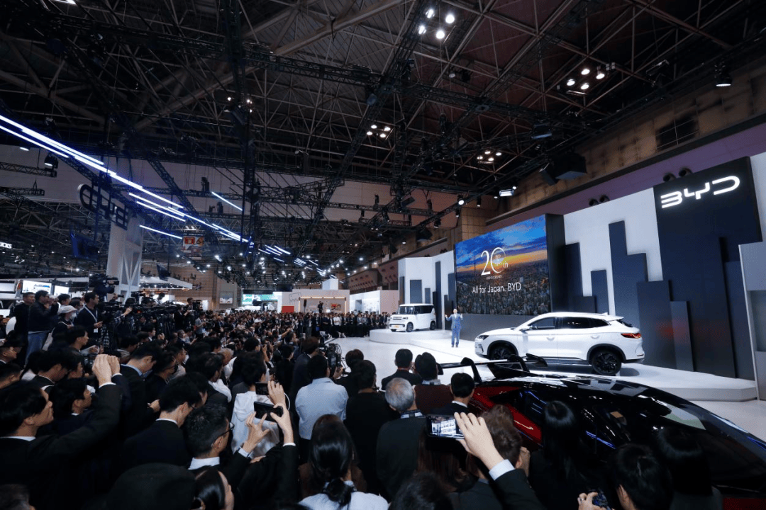 欧冠足球
_研发投入等于三大车企之和 比亚迪的技术护城河有多深欧冠足球
？