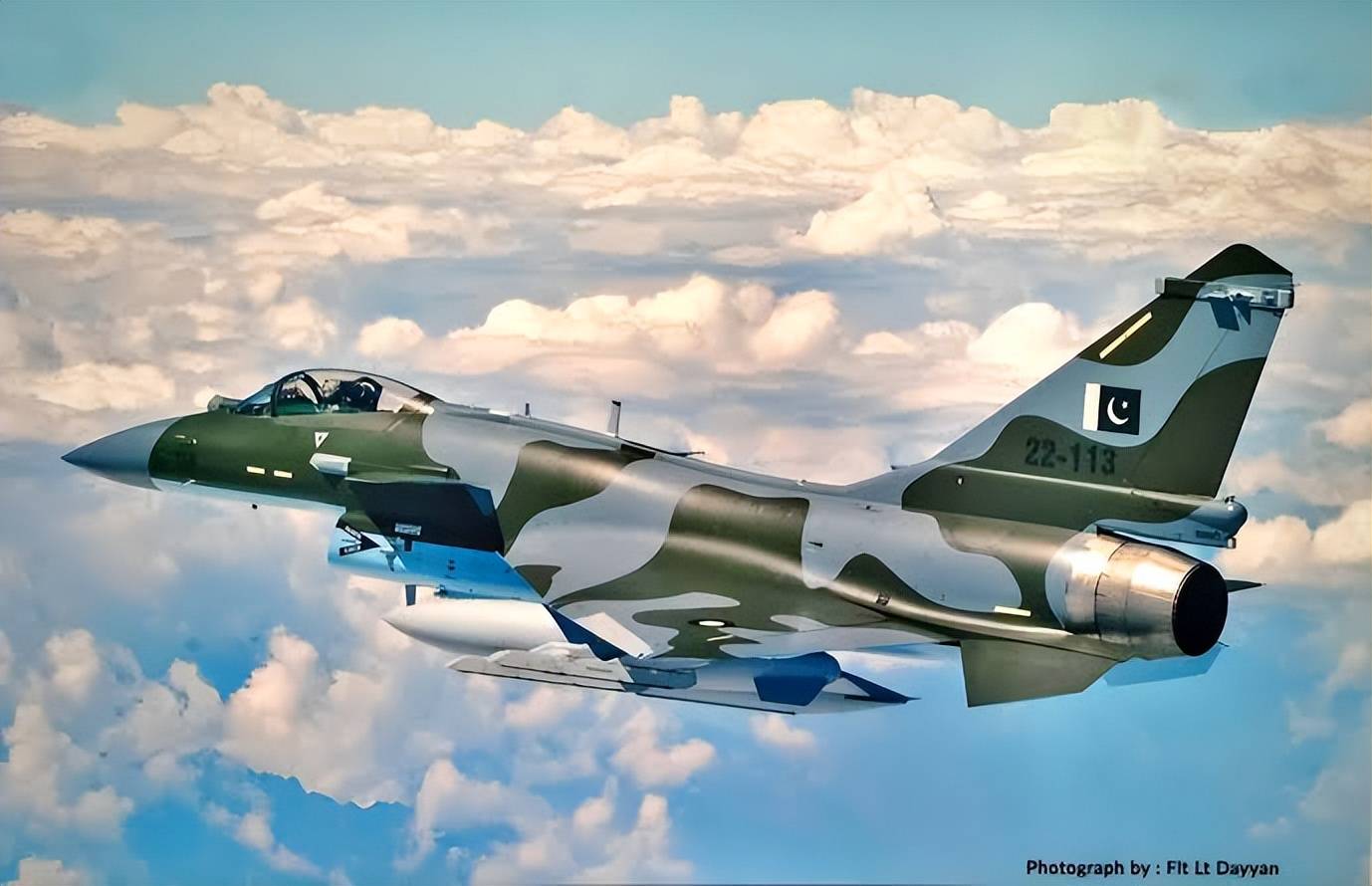 皇冠信用账号怎么开
_被打惨后皇冠信用账号怎么开
，伊朗空军飞行员对苏-57感到失望：本来要买150架歼-10