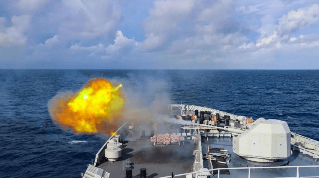 皇冠信用網注册开通
_中日军方隔空对阵皇冠信用網注册开通
，日本电磁炮上场，解放军落弹区扩大，美军看清形式赶紧溜了