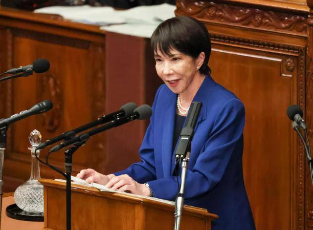 皇冠信用网会员
_和中方通话后皇冠信用网会员
,特朗普打给日本,高市挂断电话后,一个字不愿多说