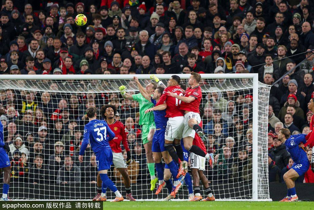 皇冠信用網代理登3
_拉门斯本场数据揭秘:2扑救+1解围+13长传皇冠信用網代理登3
,曼联2-1水晶宫胜利背后的战术分析