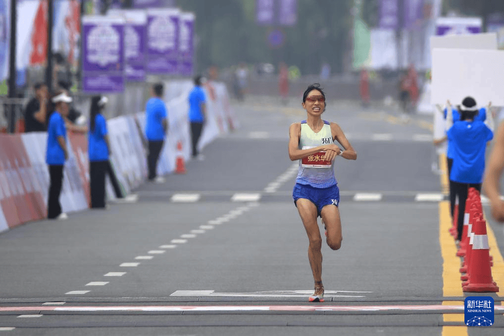 皇冠足球平台代理
_“最快女护士”张水华账号已清空皇冠足球平台代理
,好友:她报名了明天的福州马拉松,但不会参赛