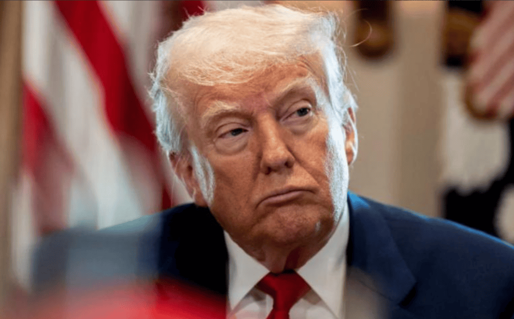 如何申请皇冠信用网_德日媒体都佩服中国！打输中美关税战的特朗普如何申请皇冠信用网，预见了明年惨败的结局