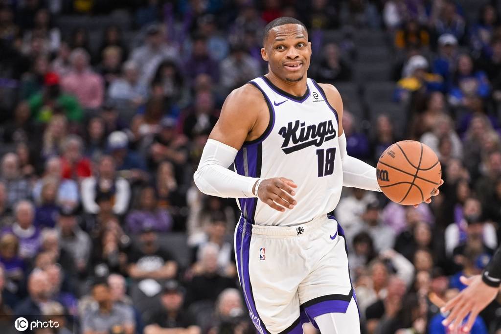 皇冠足球平台代理
_威少或将再次失业皇冠足球平台代理
!国王启动清仓大甩卖 这次会选择CBA吗?