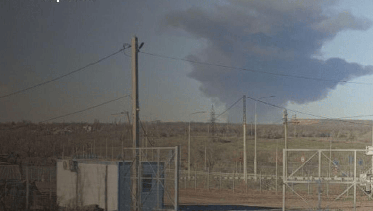 皇冠足球管理平台出租_俄军称炸死乌情报和安全官员皇冠足球管理平台出租！乌军：用“风暴阴影”导弹击中俄炼油厂