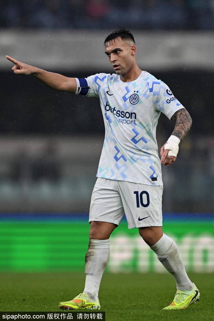 皇冠信用网出租_蓝黑军团的坚韧:国米1-0亚特兰大皇冠信用网出租,劳塔罗的制胜之道与巴雷拉的迷失