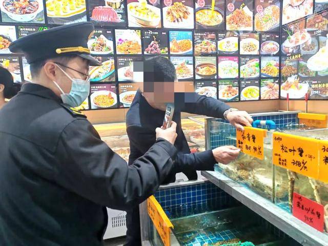 皇冠信用网在线开户_闵行夜查皇冠信用网在线开户！上海禁令下仍有商家自制售卖生腌