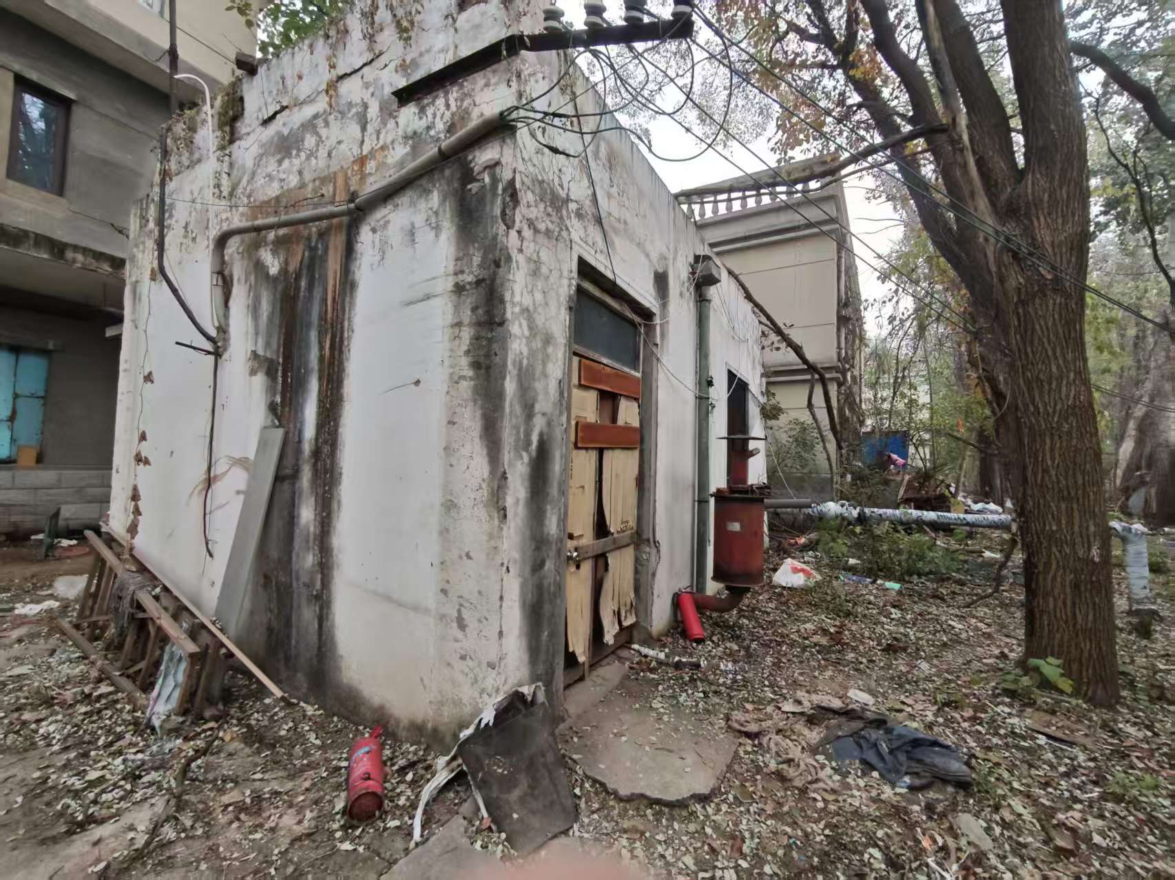 正版皇冠信用网代理_别墅住了30年一直用自备井水正版皇冠信用网代理，居民：隔壁都接了，我们呢？