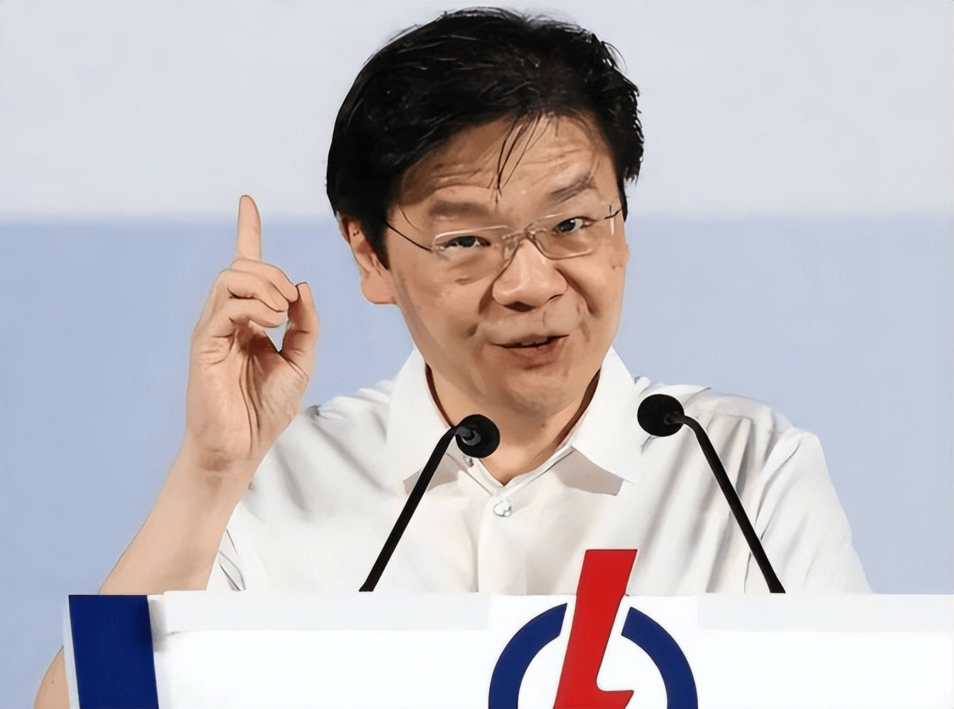 卡塔尔足球_九段线不认了卡塔尔足球，钓鱼岛也叫日本名了，新加坡到底在打什么算盘？